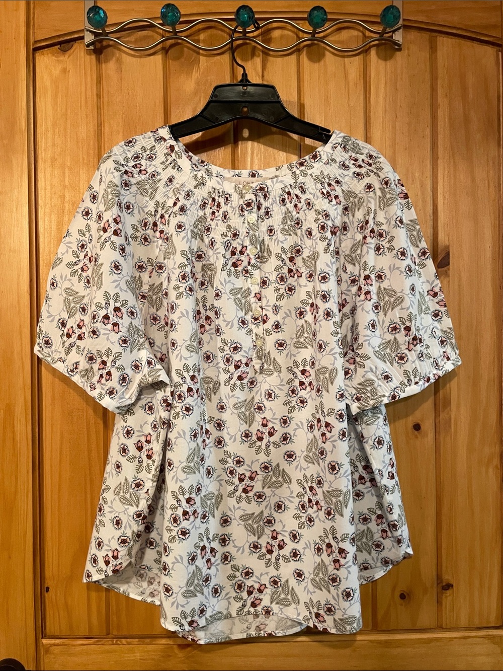 LOFT BREEZY FLORAL TOP